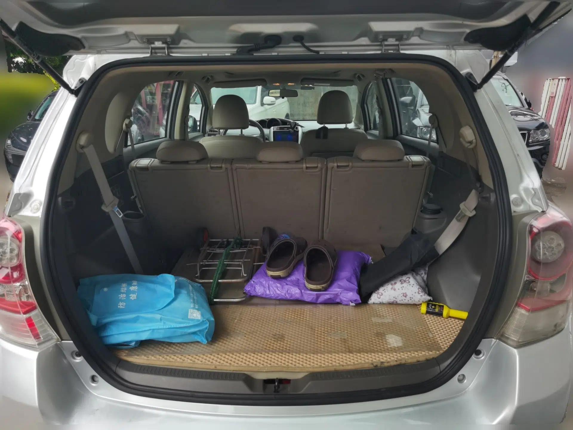Toyota Verso 2011 180G CVT Luxury Multi-Function Version — миниатюра 19