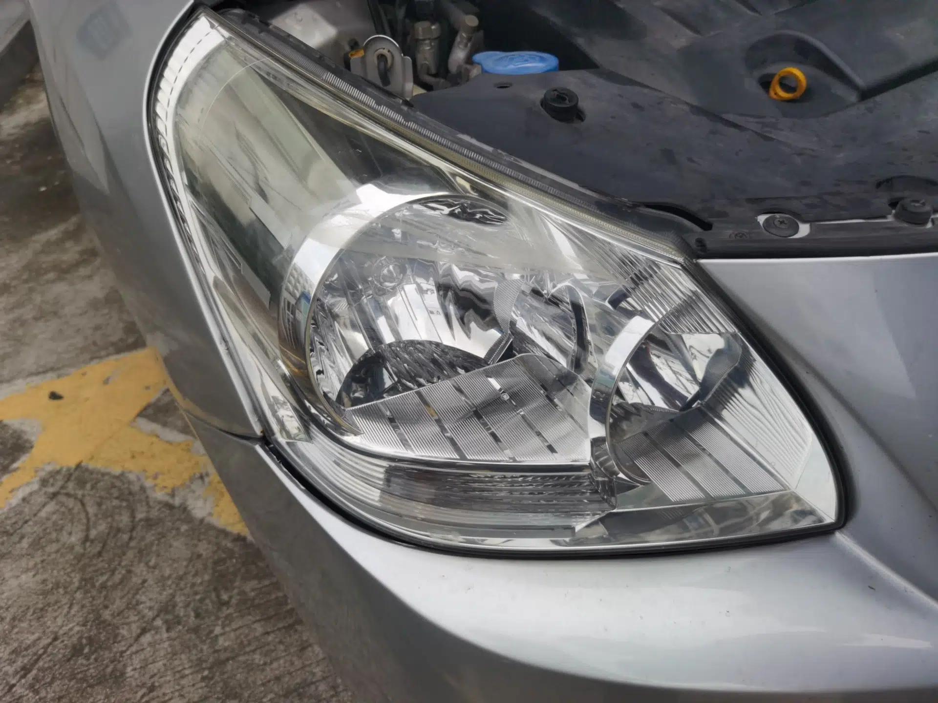 Toyota Verso 2011 180G CVT Luxury Multi-Function Version — миниатюра 7