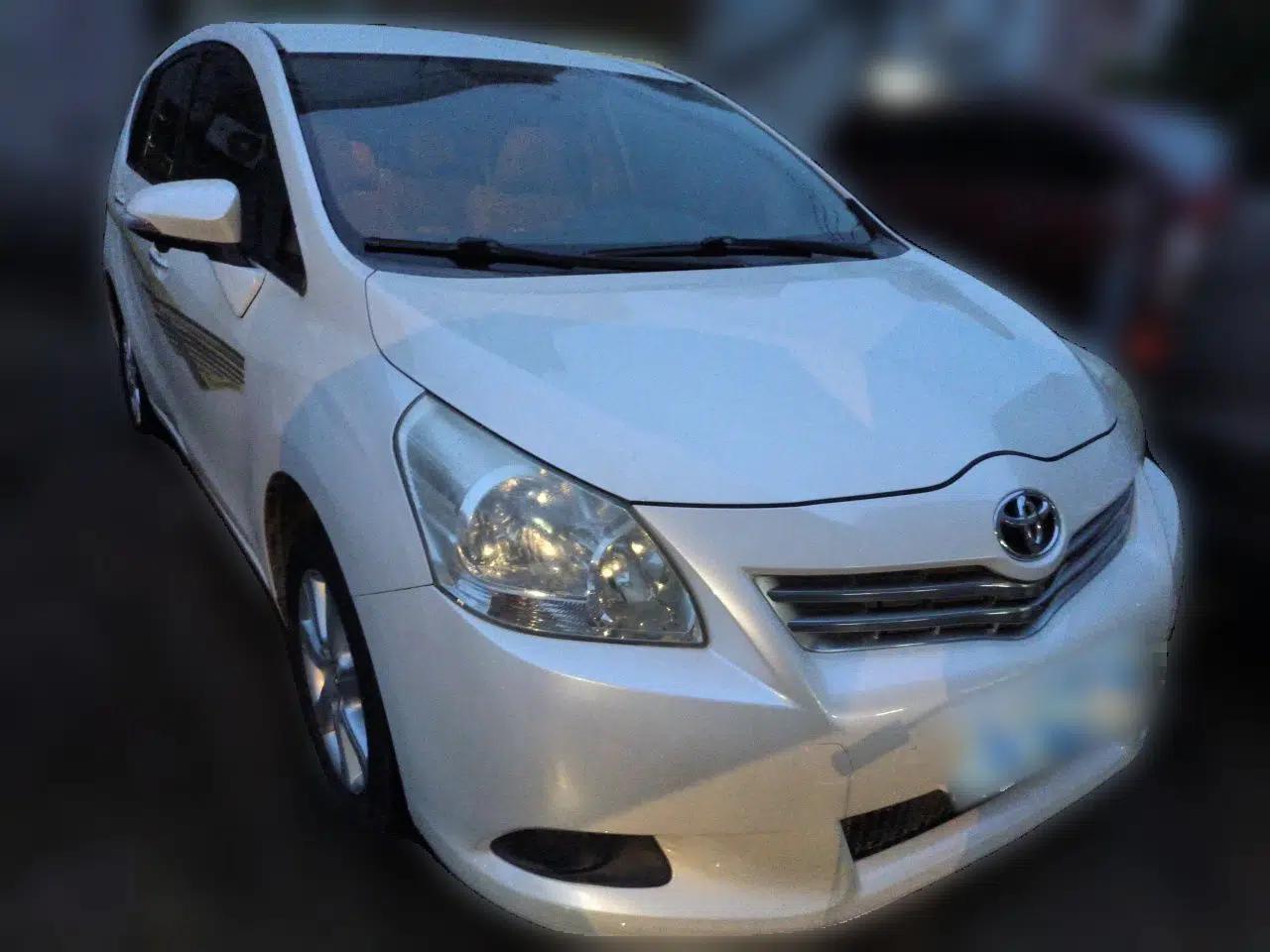 Toyota Verso 2014 Starlight 180E CVT Elite Edition — миниатюра 3
