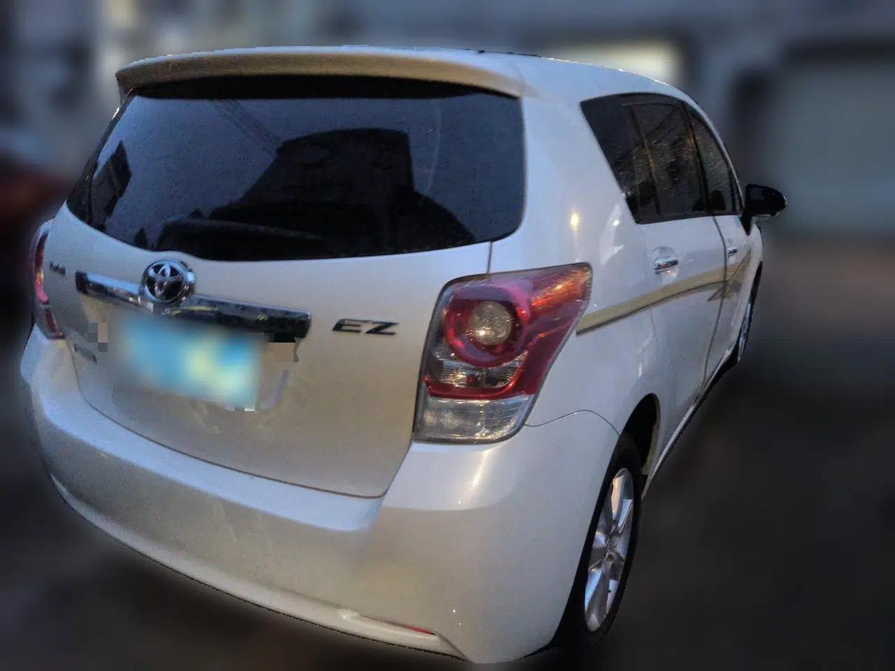 Toyota Verso 2014 Starlight 180E CVT Elite Edition — миниатюра 6