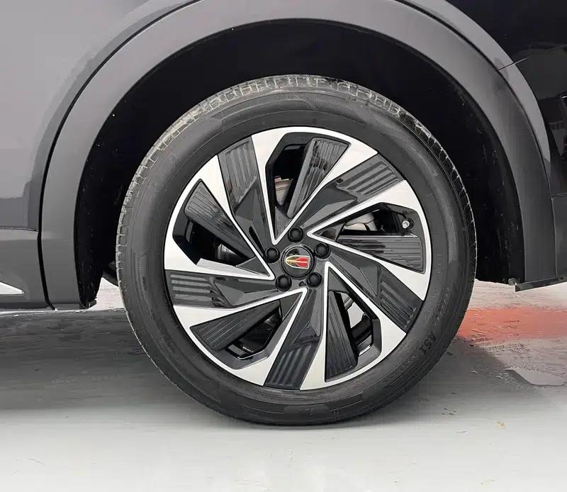 Hongqi HS7 PHEV 2024 2.0T AWD Flagship Edition 6-seater — миниатюра 9