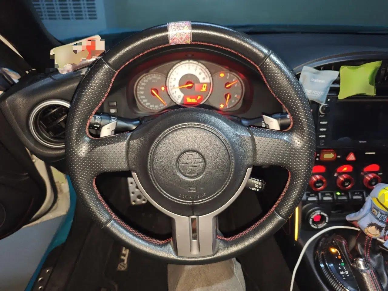 Toyota 86 2013 2.0L Automatic Luxury Version — миниатюра 10