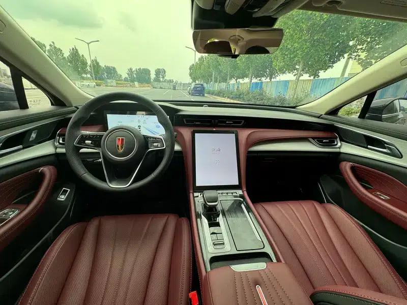Hongqi H5 PHEV 2025 130 Super Hybrid Edition — миниатюра 6