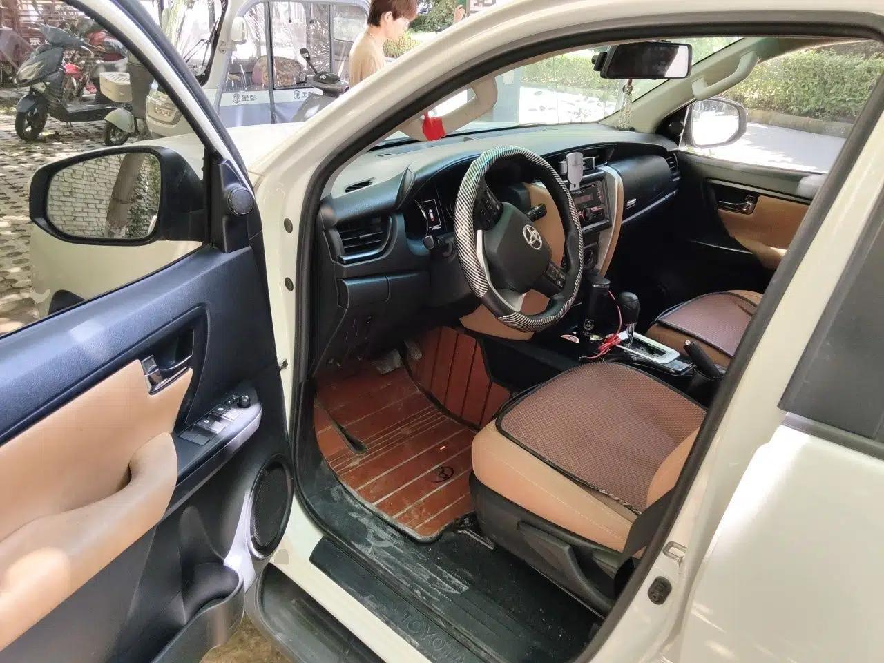 Toyota Fortuner 2016 2.7L Middle East Version — миниатюра 16