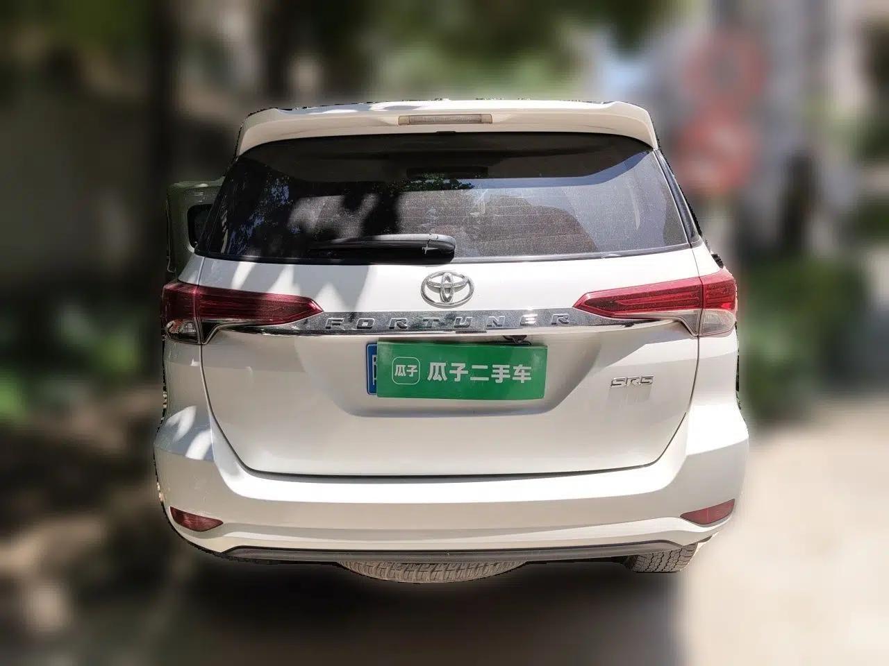 Toyota Fortuner 2016 2.7L Middle East Version — миниатюра 5