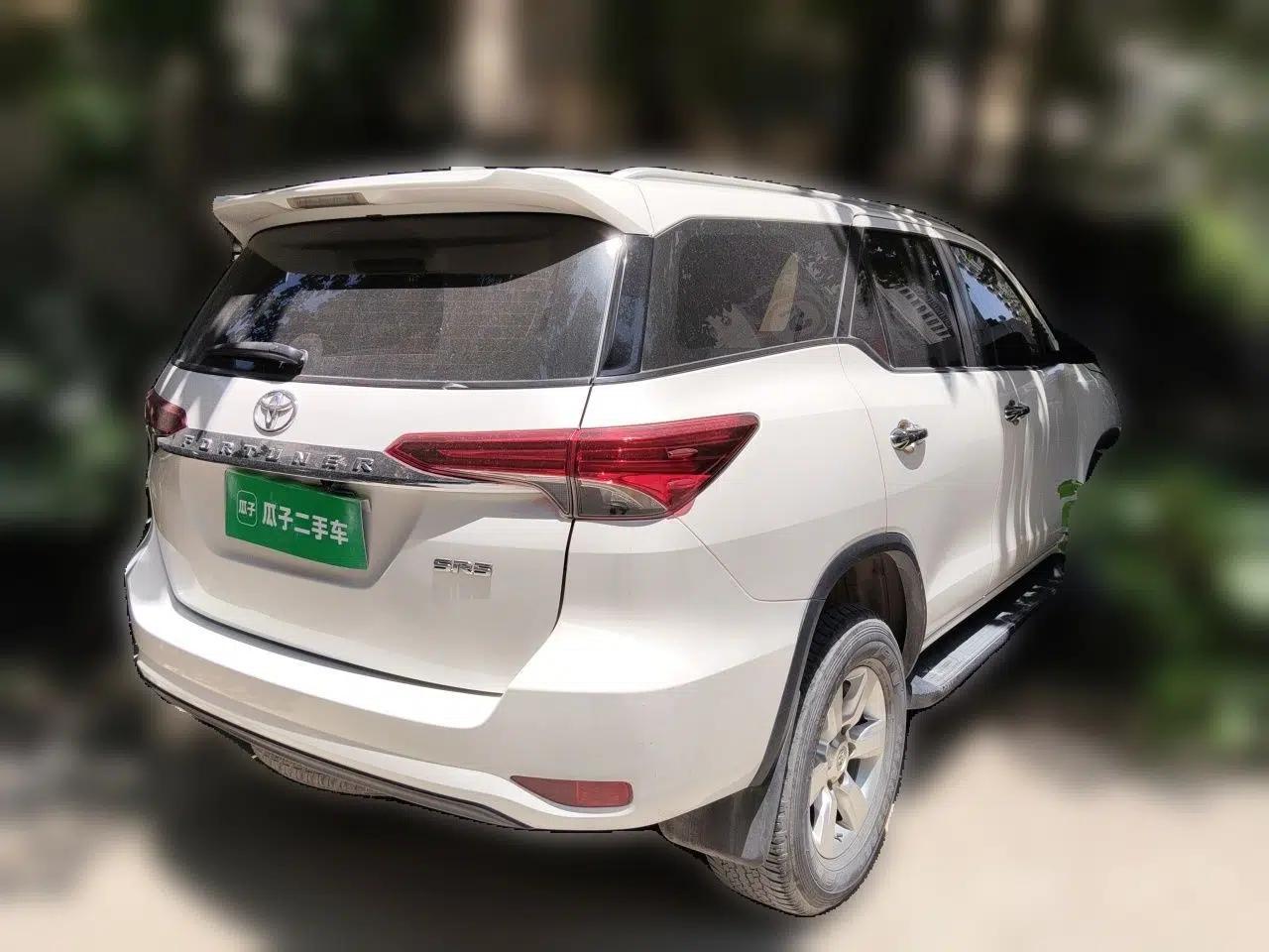 Toyota Fortuner 2016 2.7L Middle East Version — миниатюра 6