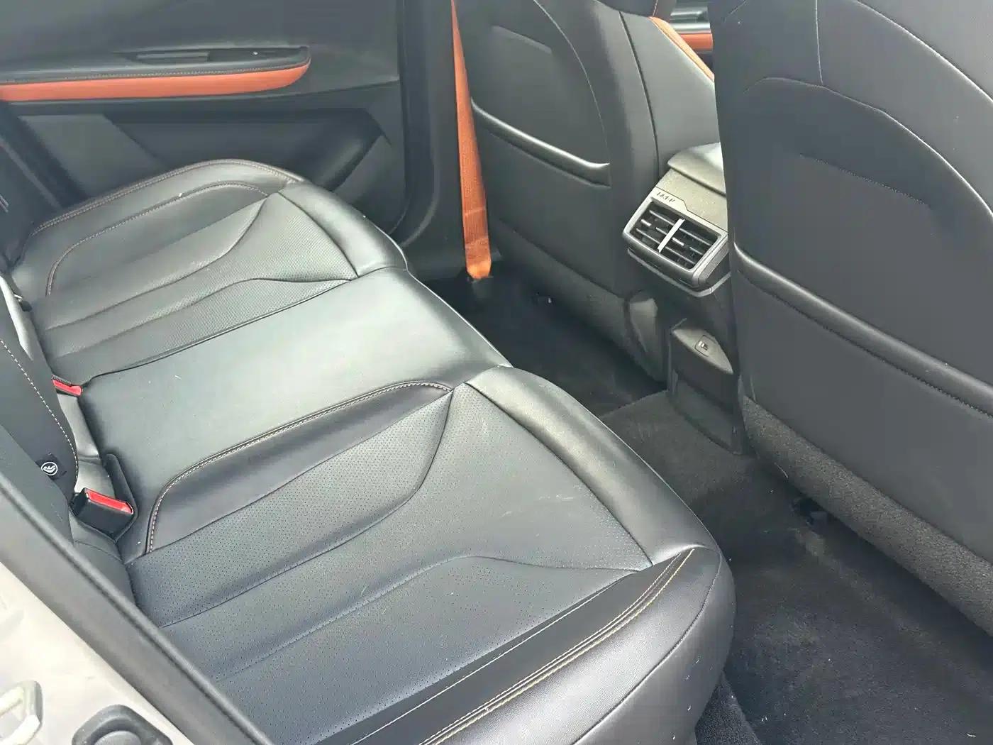 Changan UNI-V 2023 1.5T Premium Edition — миниатюра 9