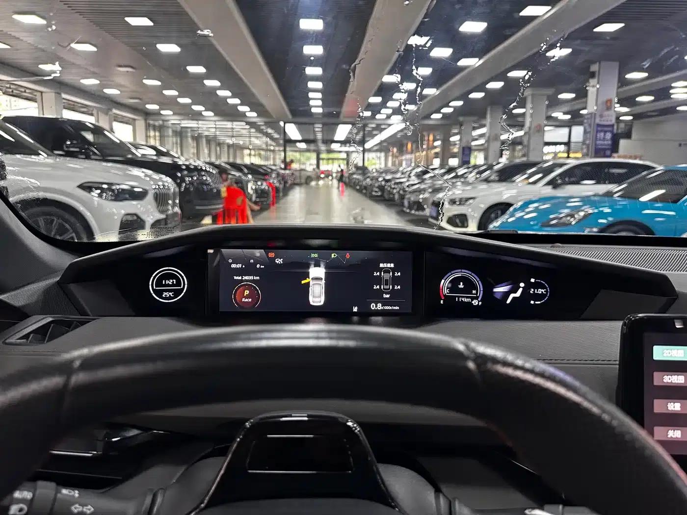 Changan UNI-V 2023 1.5T Premium Edition — миниатюра 11