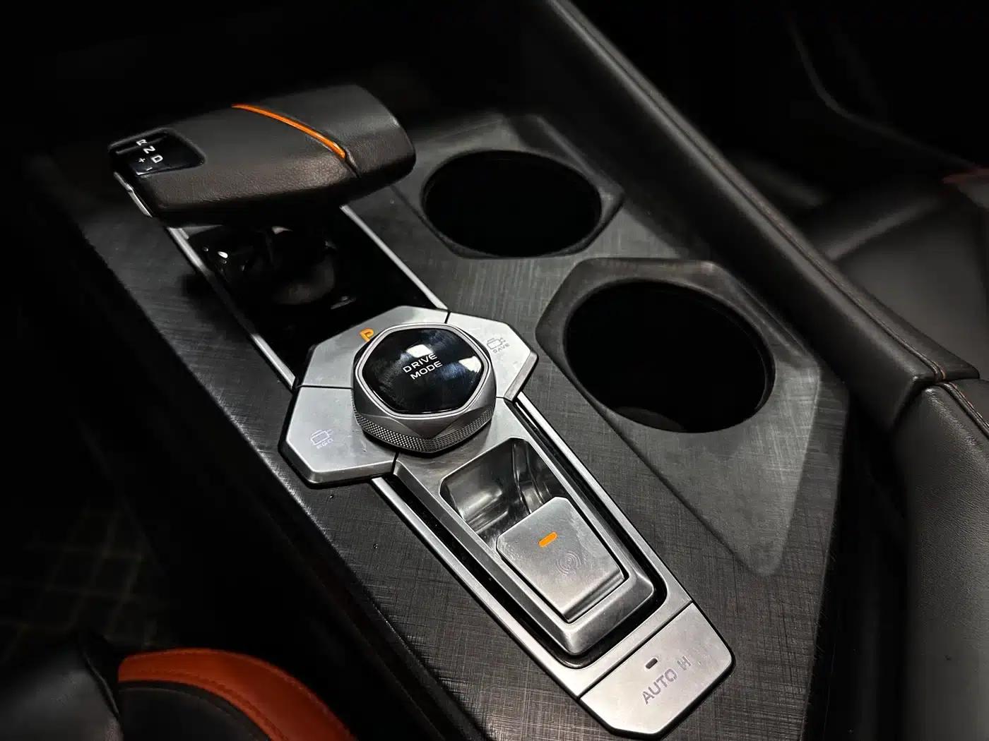 Changan UNI-V 2023 1.5T Premium Edition — миниатюра 13
