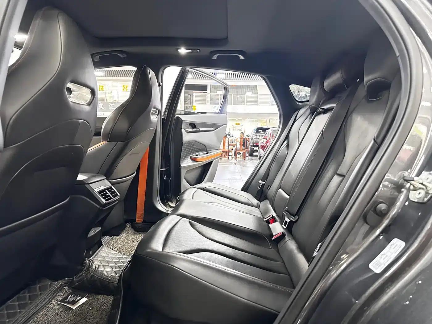 Changan UNI-V 2023 1.5T Premium Edition — миниатюра 14