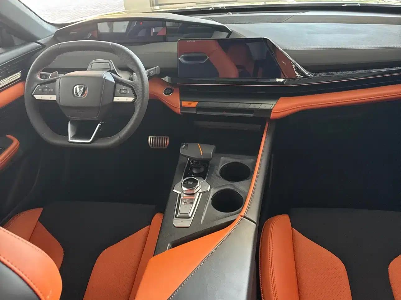 Changan UNI-V 2022 1.5T Smart Navigation Edition — миниатюра 14
