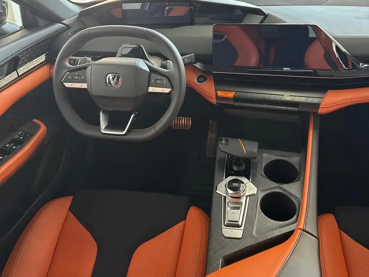 Changan UNI-V 2022 1.5T Smart Navigation Edition — миниатюра 10