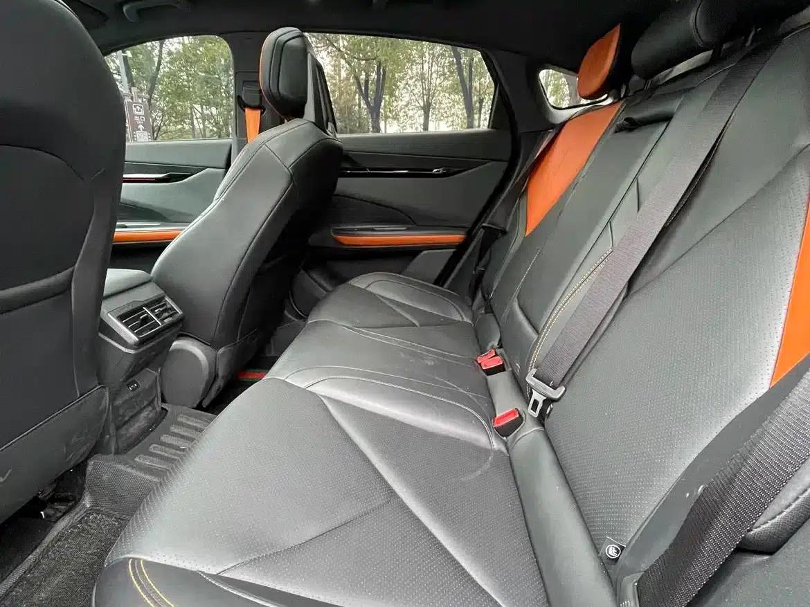 Changan UNI-V 2022 1.5T Premium Edition — миниатюра 12