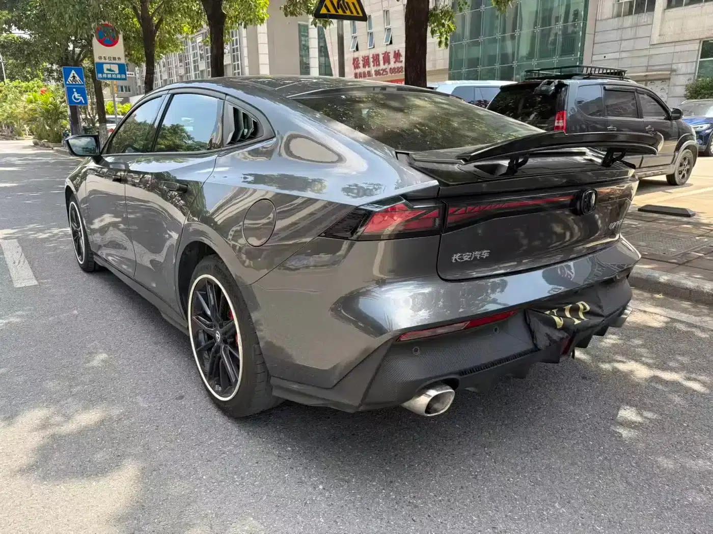 Changan UNI-V 2023 1.5T Premium Edition — миниатюра 11