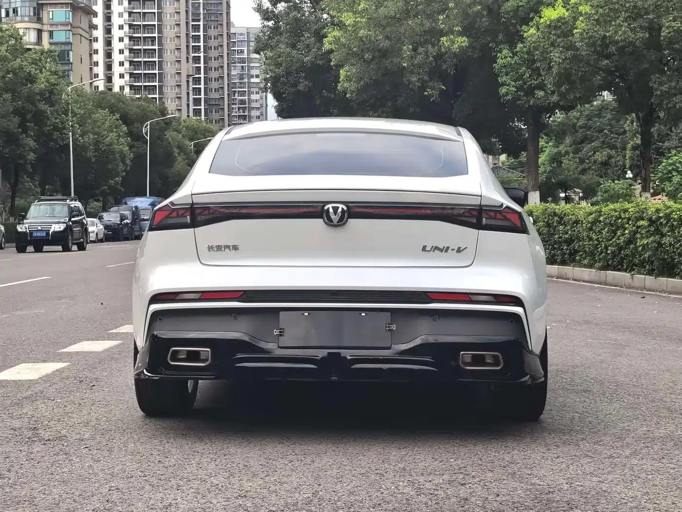 Changan UNI-V 2024 1.5T Premium Edition — миниатюра 15