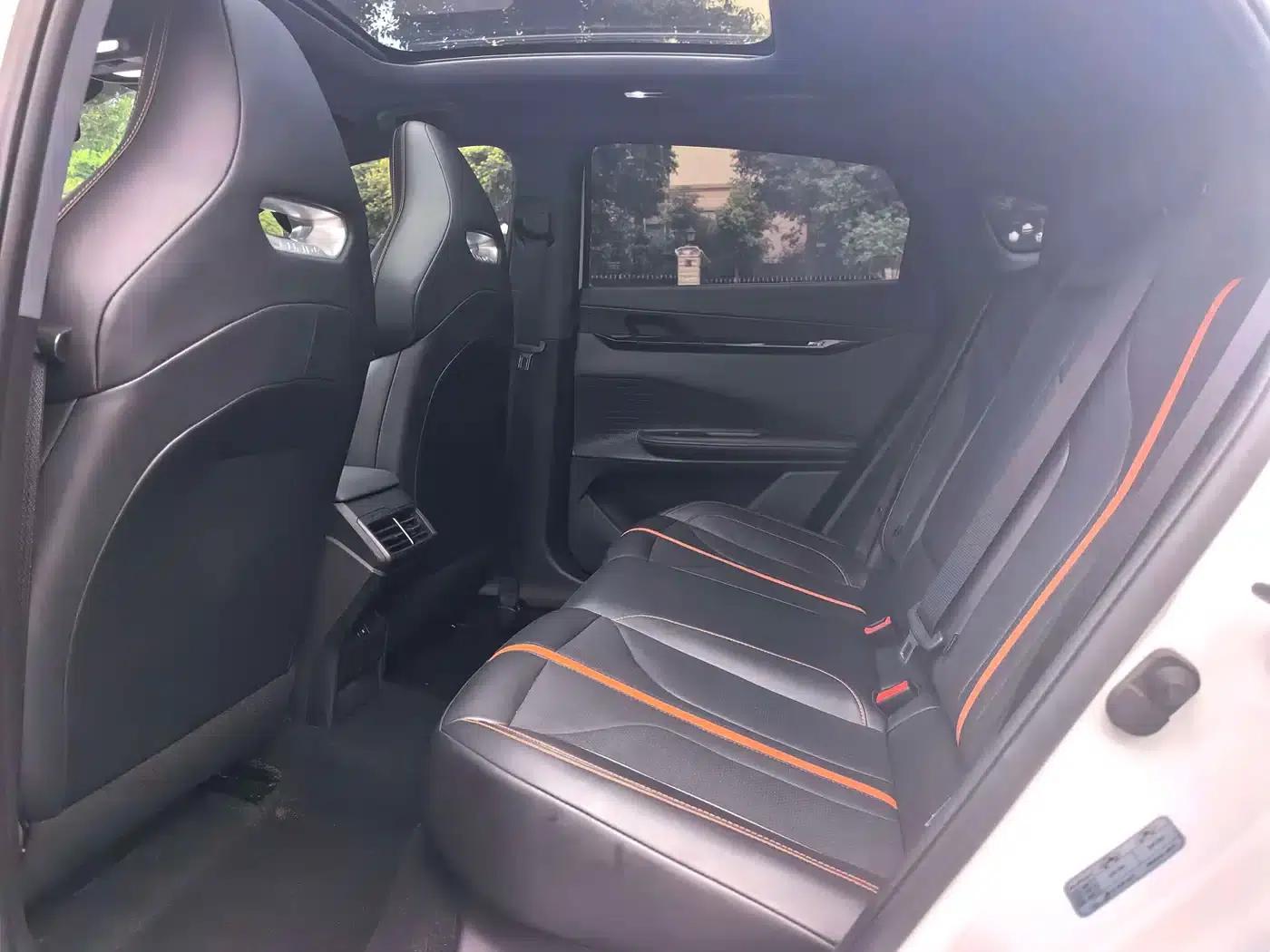 Changan UNI-V 2024 1.5T Premium Edition — миниатюра 4