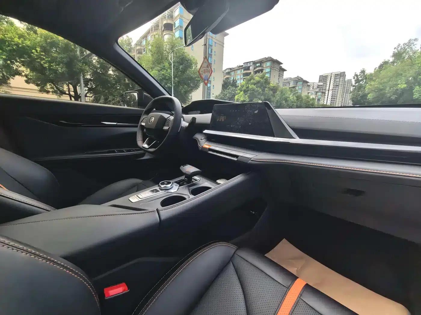 Changan UNI-V 2024 1.5T Premium Edition — миниатюра 10
