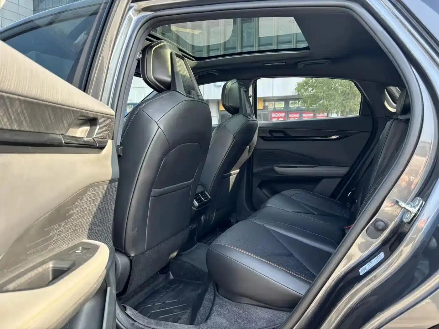 Changan UNI-V 2022 1.5T Premium Edition — миниатюра 6