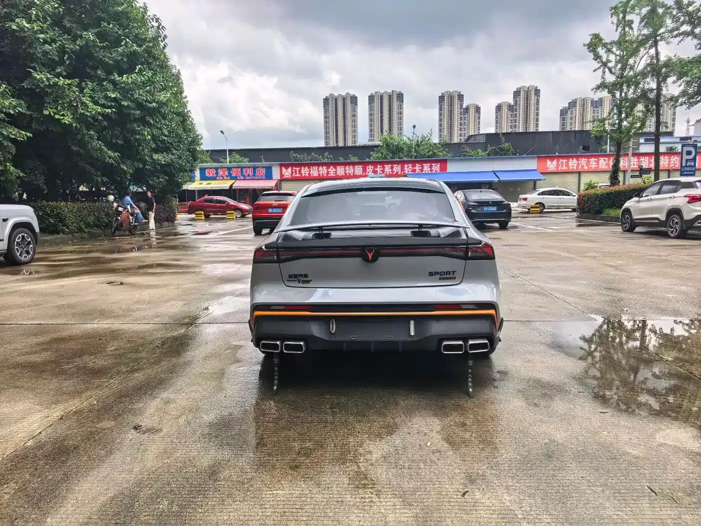 Changan UNI-V 2024 1.5T Premium Sport — миниатюра 11