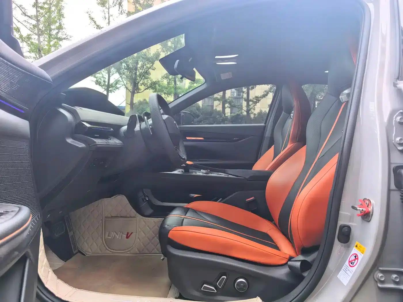 Changan UNI-V 2024 1.5T Premium Sport — миниатюра 4