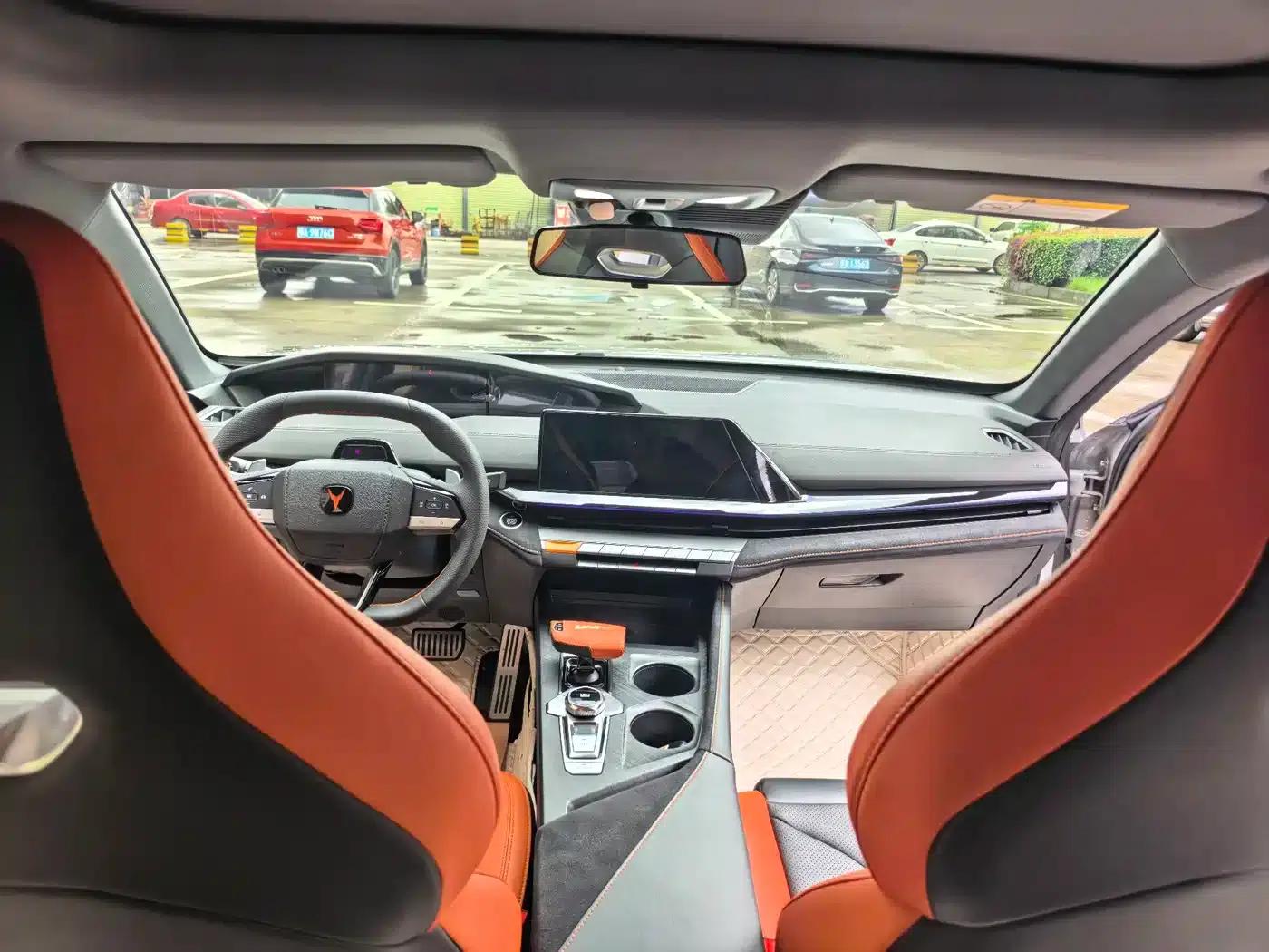 Changan UNI-V 2024 1.5T Premium Sport — миниатюра 8