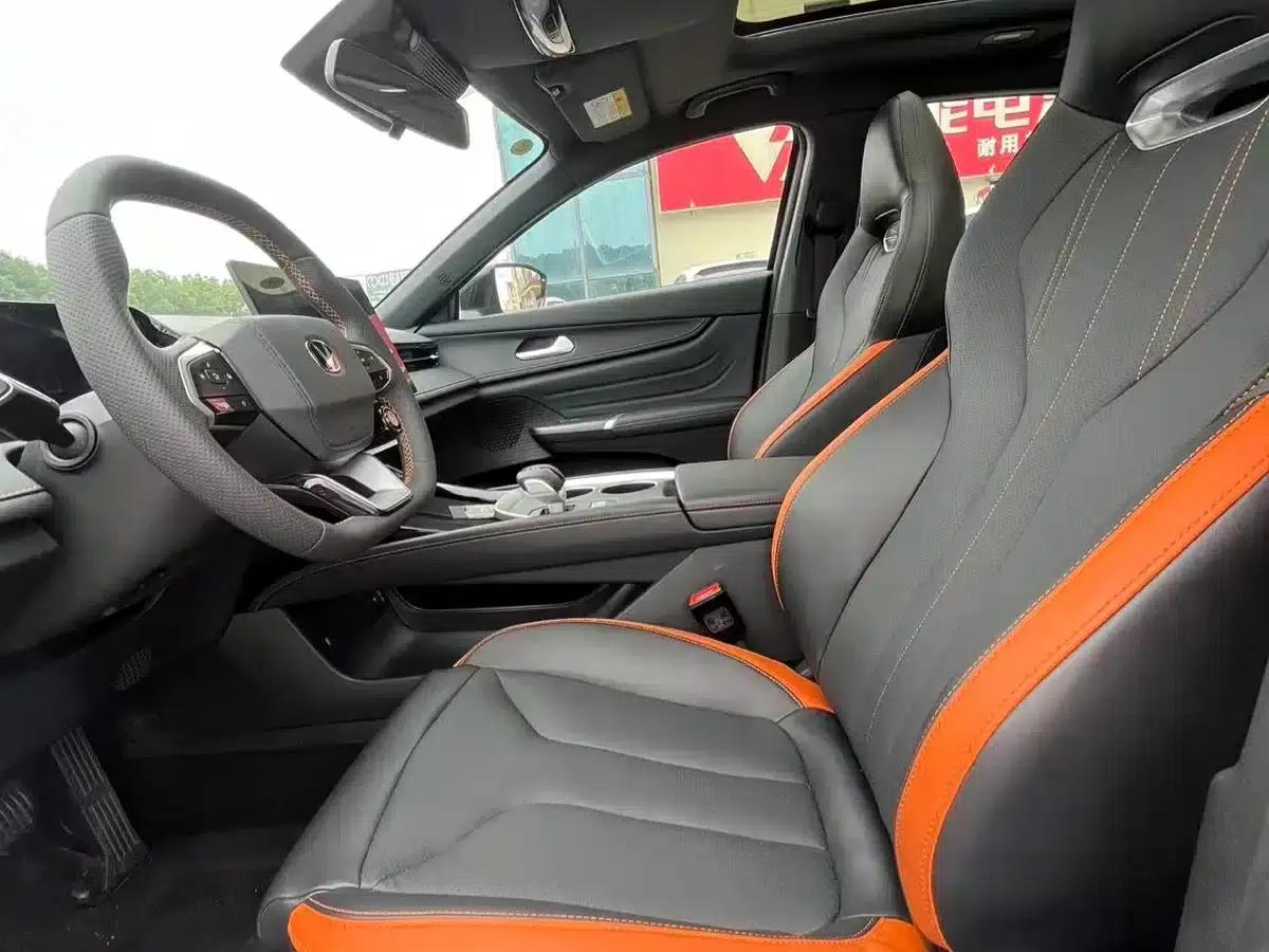 Changan UNI-V 2025 1.5T 500Bar Premium Edition — миниатюра 10
