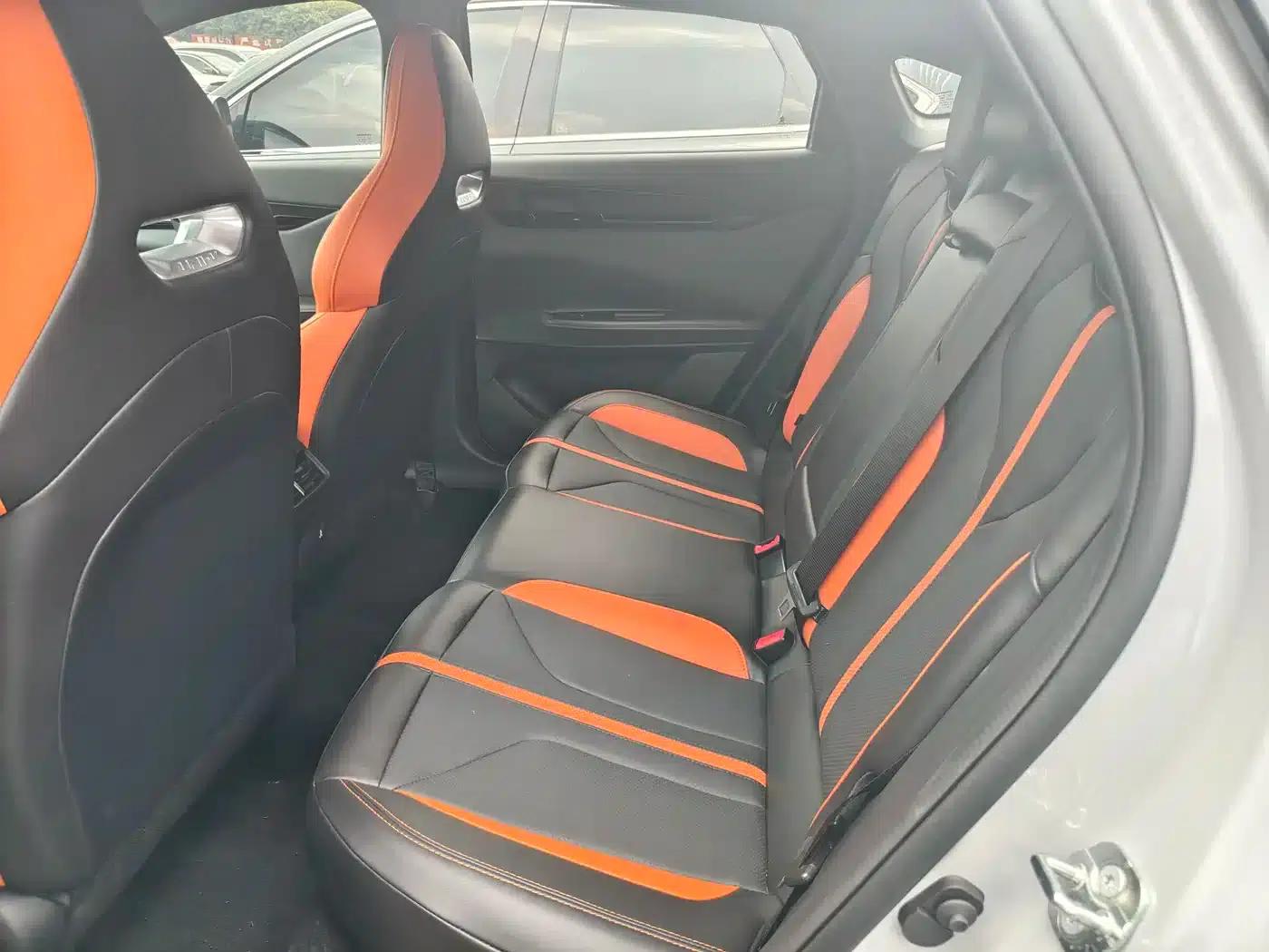 Changan UNI-V 2024 1.5T Premium Edition — миниатюра 11
