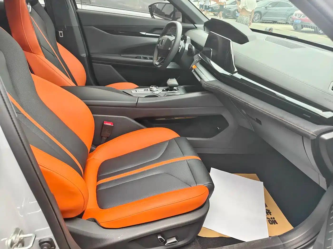 Changan UNI-V 2024 1.5T Premium Edition — миниатюра 9