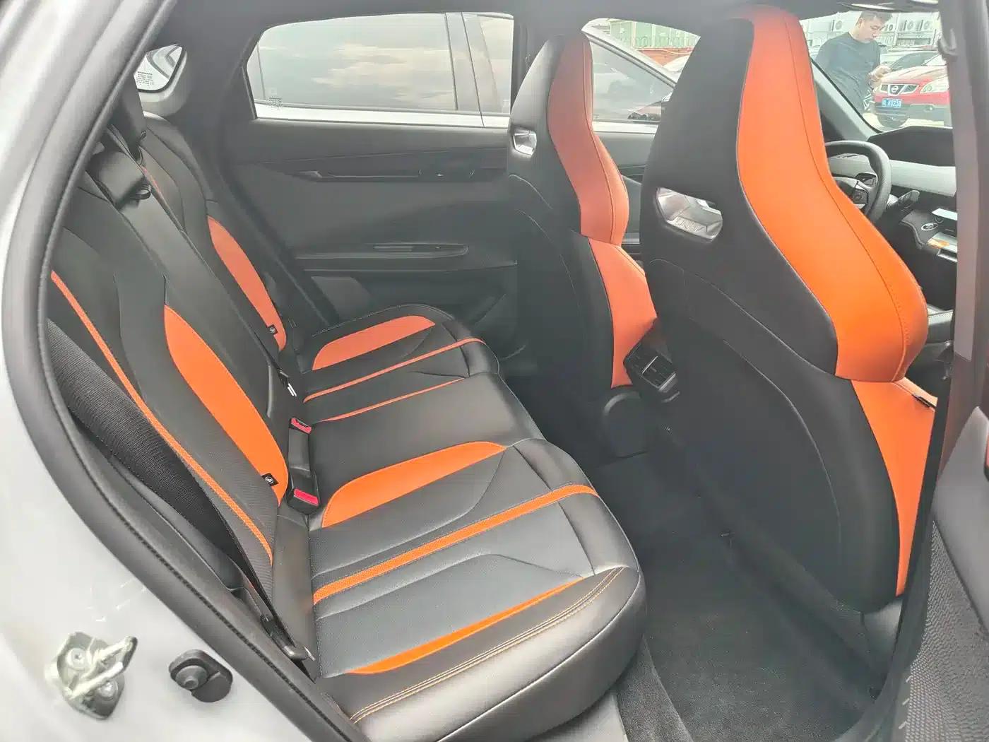 Changan UNI-V 2024 1.5T Premium Edition — миниатюра 10