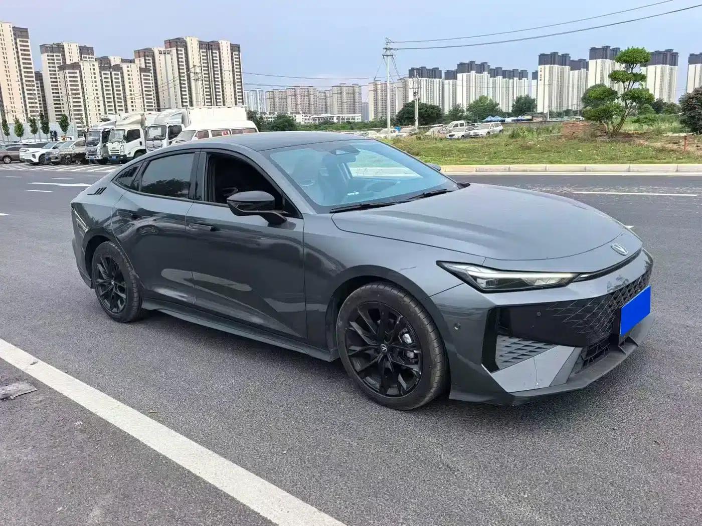 Changan UNI-V 2024 1.5T Smart Navigation Edition — миниатюра 3