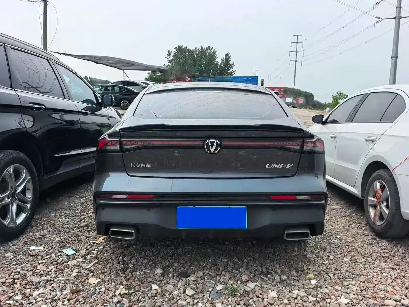 Changan UNI-V 2024 1.5T Smart Navigation Edition — миниатюра 8