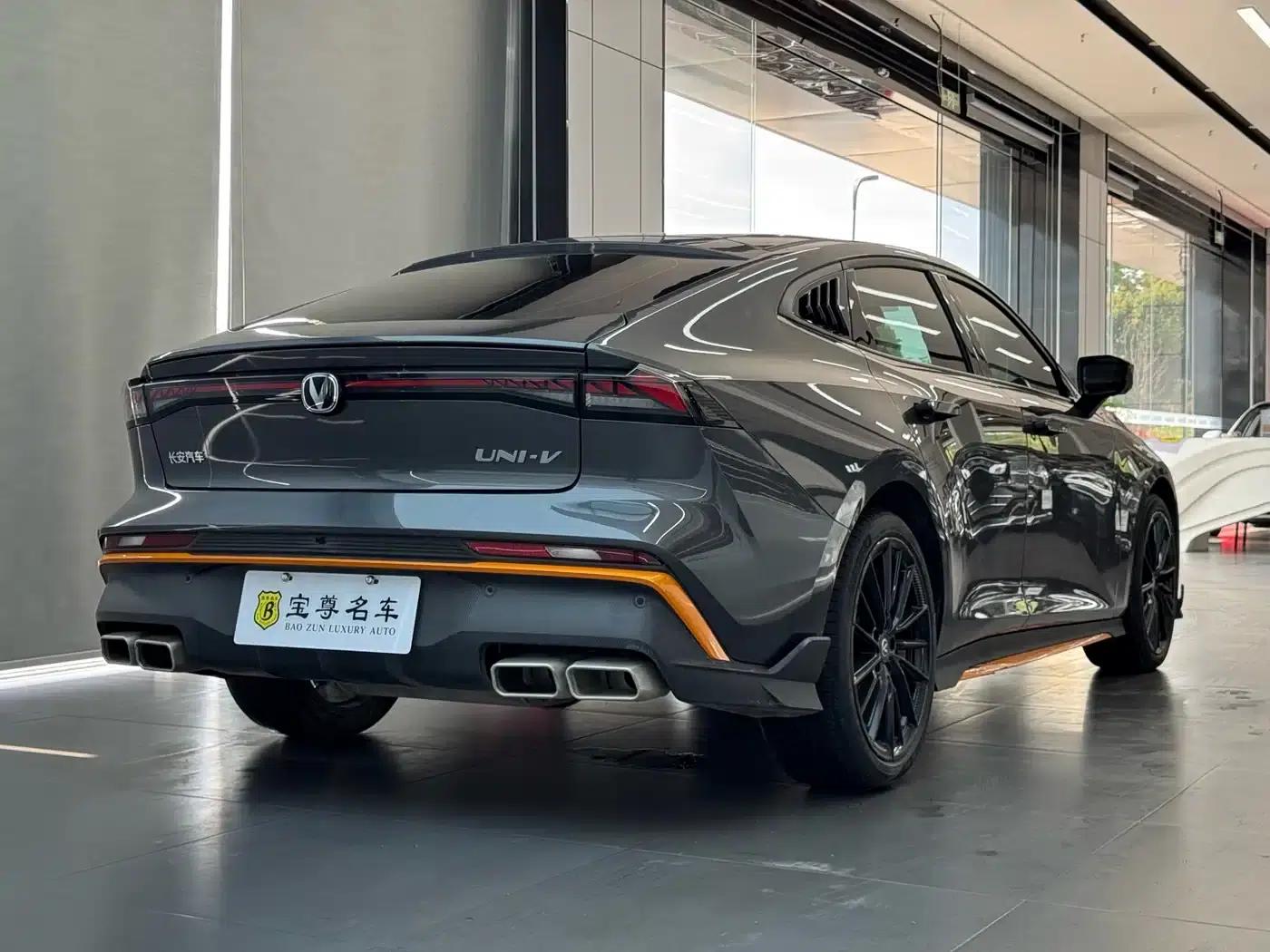 Changan UNI-V 2024 1.5T Premium Sport — миниатюра 6