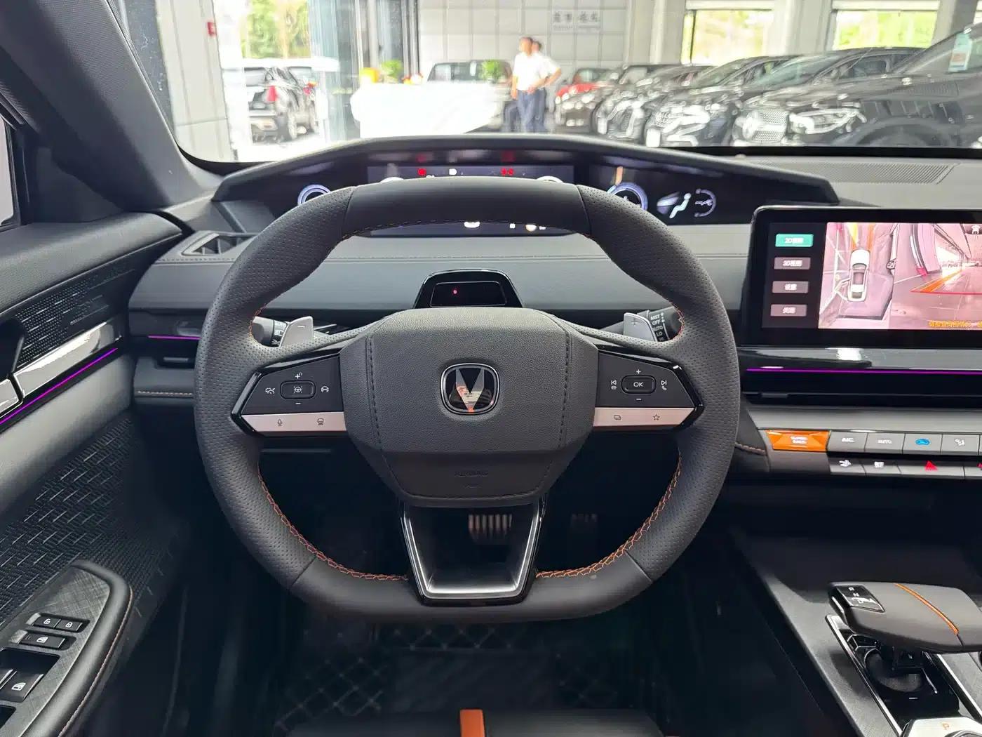 Changan UNI-V 2024 1.5T Premium Sport — миниатюра 9