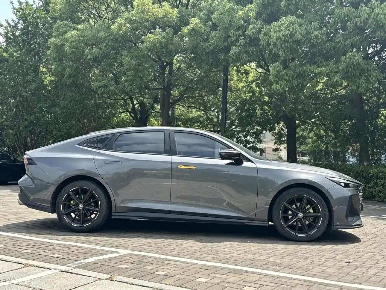 Changan UNI-V 2022 1.5T Premium Edition — миниатюра 4