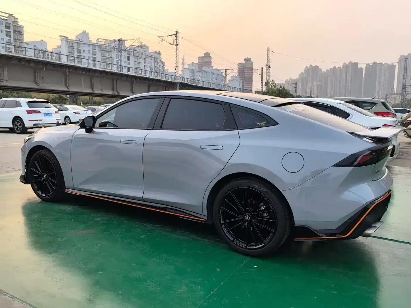Changan UNI-V 2023 1.5T Sport Edition — миниатюра 14