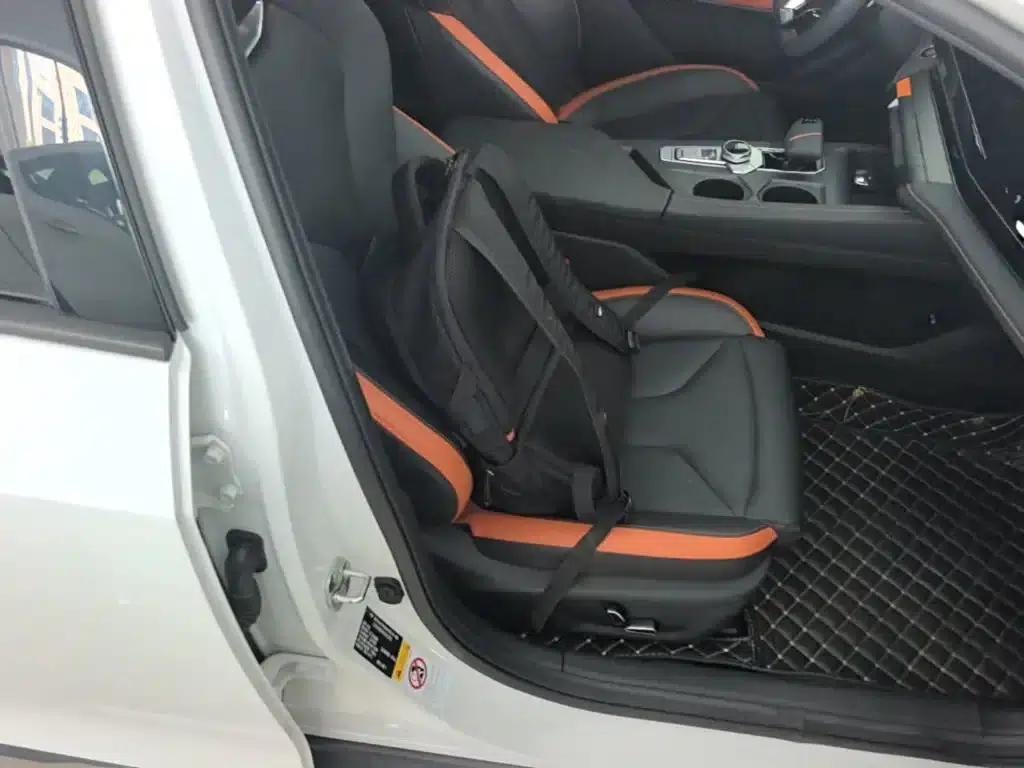 Changan UNI-V 2023 1.5T Premium Edition — миниатюра 25