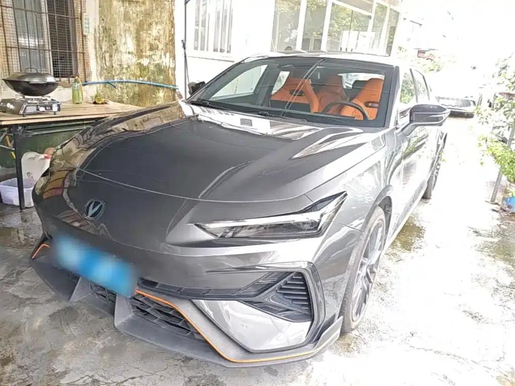 Changan UNI-V 2025 Model, Third Generation, 2.0T Sport Edition — миниатюра 2