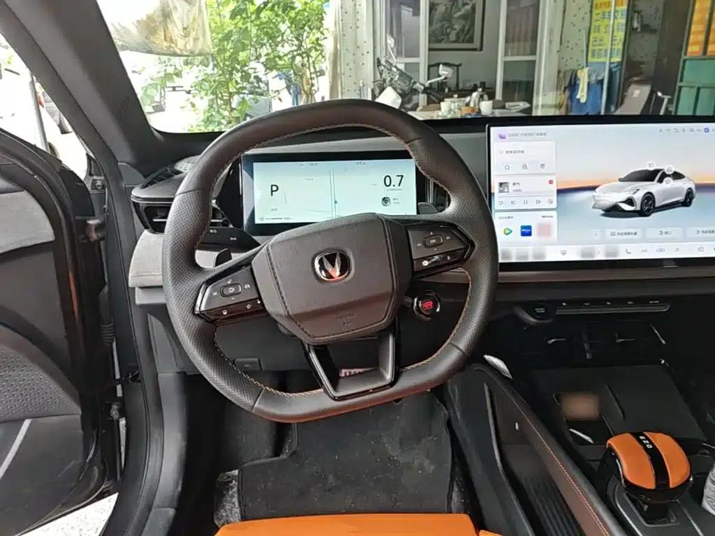 Changan UNI-V 2025 Model, Third Generation, 2.0T Sport Edition — миниатюра 11