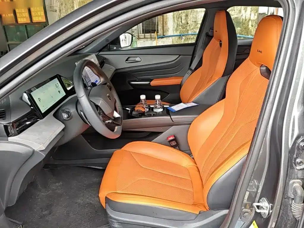 Changan UNI-V 2025 Model, Third Generation, 2.0T Sport Edition — миниатюра 15