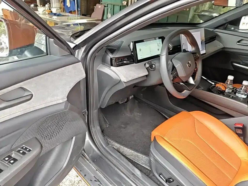 Changan UNI-V 2025 Model, Third Generation, 2.0T Sport Edition — миниатюра 16