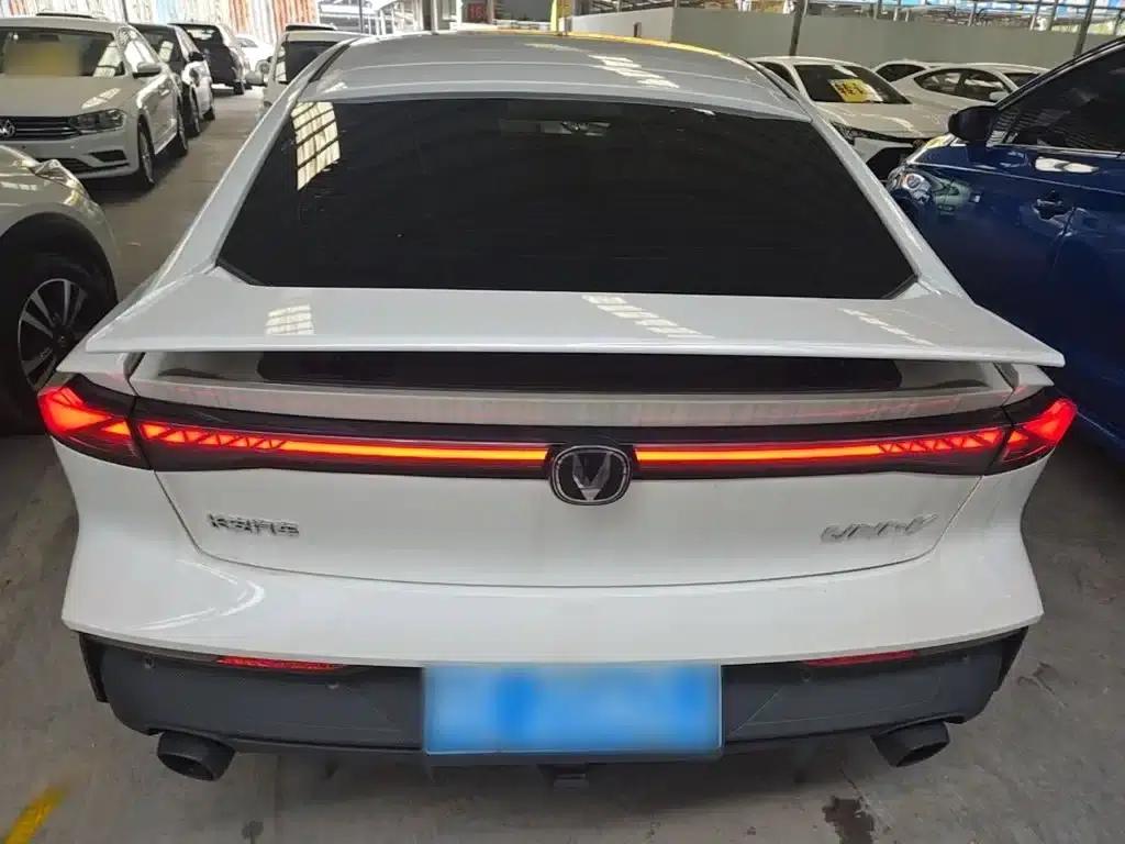 Changan UNI-V 2024 1.5T High-Performance Edition — миниатюра 6