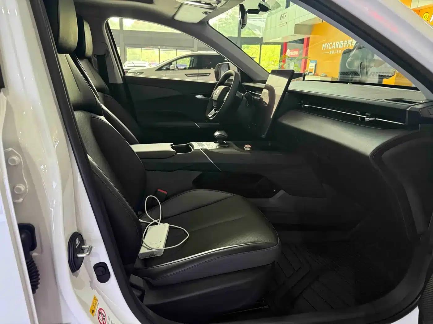 Changan Eado 2025 Blue Whale 1.5T 500Bar Premium Edition — миниатюра 12