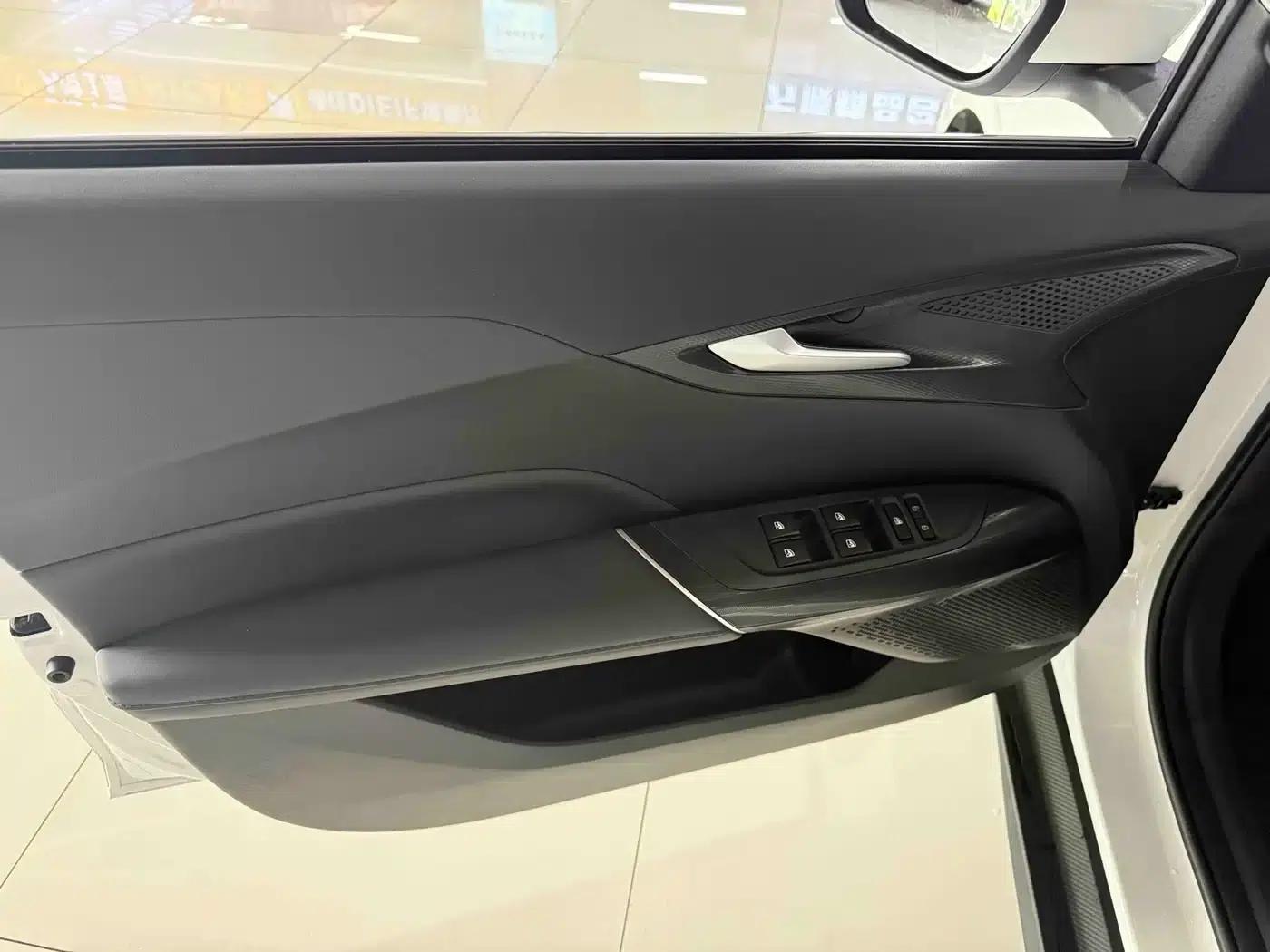 Changan Eado 2025 Blue Whale 1.5T 500Bar Premium Edition — миниатюра 6