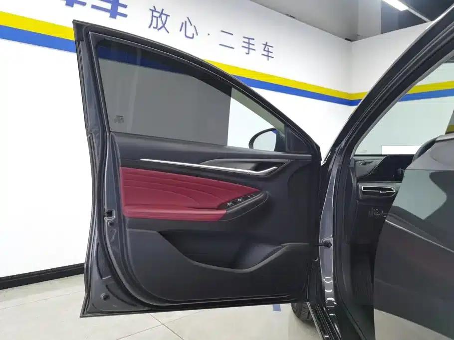 Changan Eado 2021 PLUS Blue Whale NE 1.4T GDI DCT Premium Edition — миниатюра 7