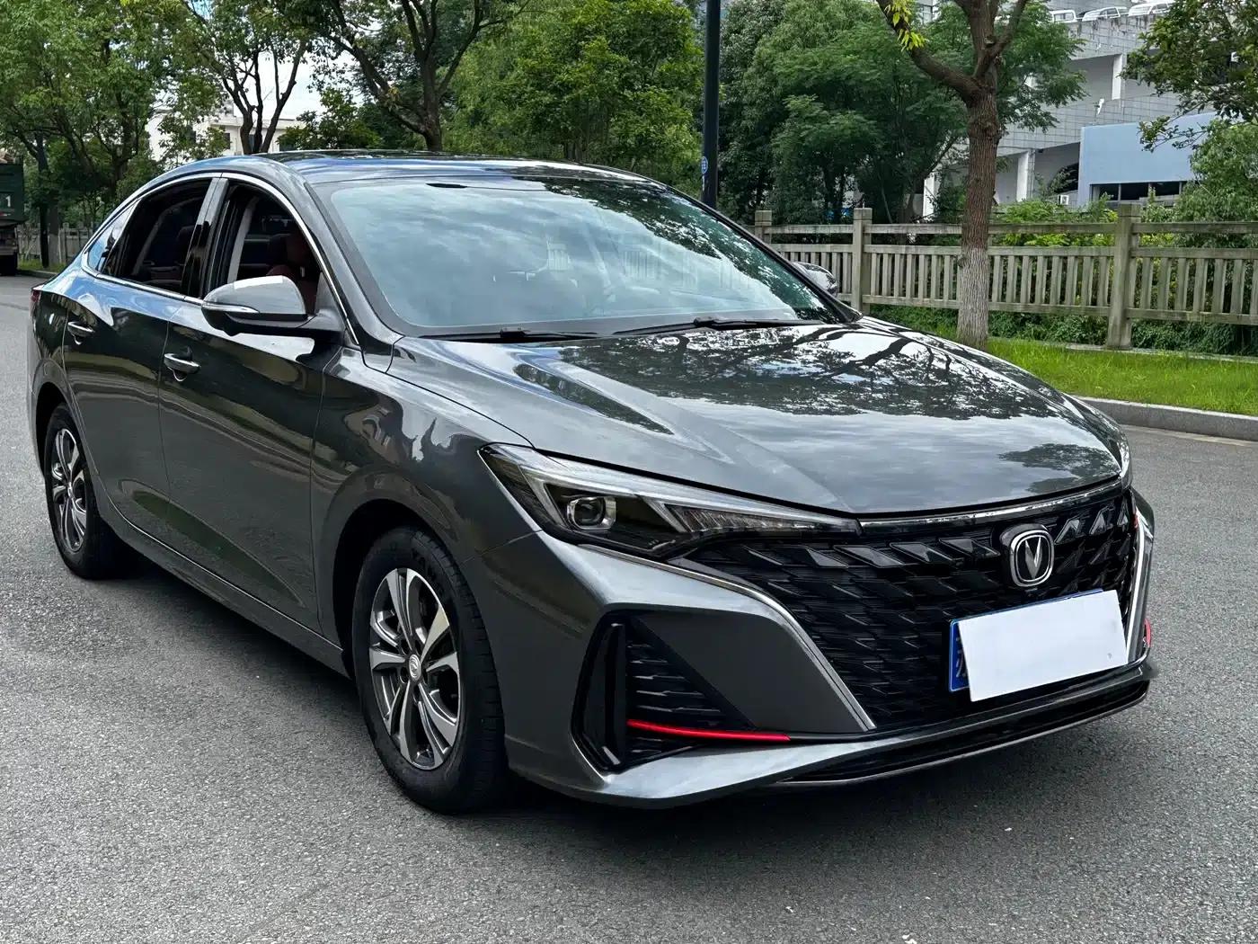 Changan Eado 2025 PLUS 1.4T Dual-Clutch High-Performance Edition — миниатюра 3