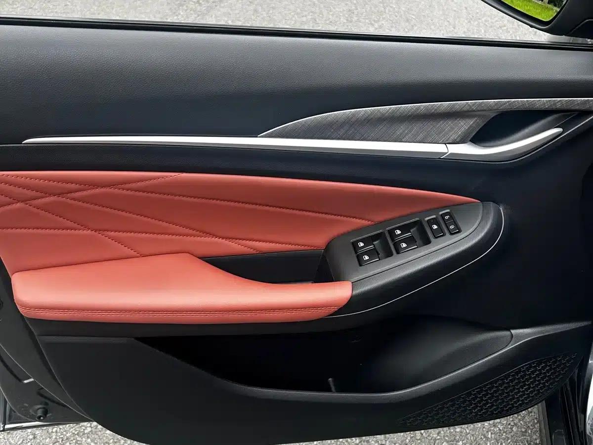 Changan Eado 2025 PLUS 1.4T Dual-Clutch High-Performance Edition — миниатюра 5