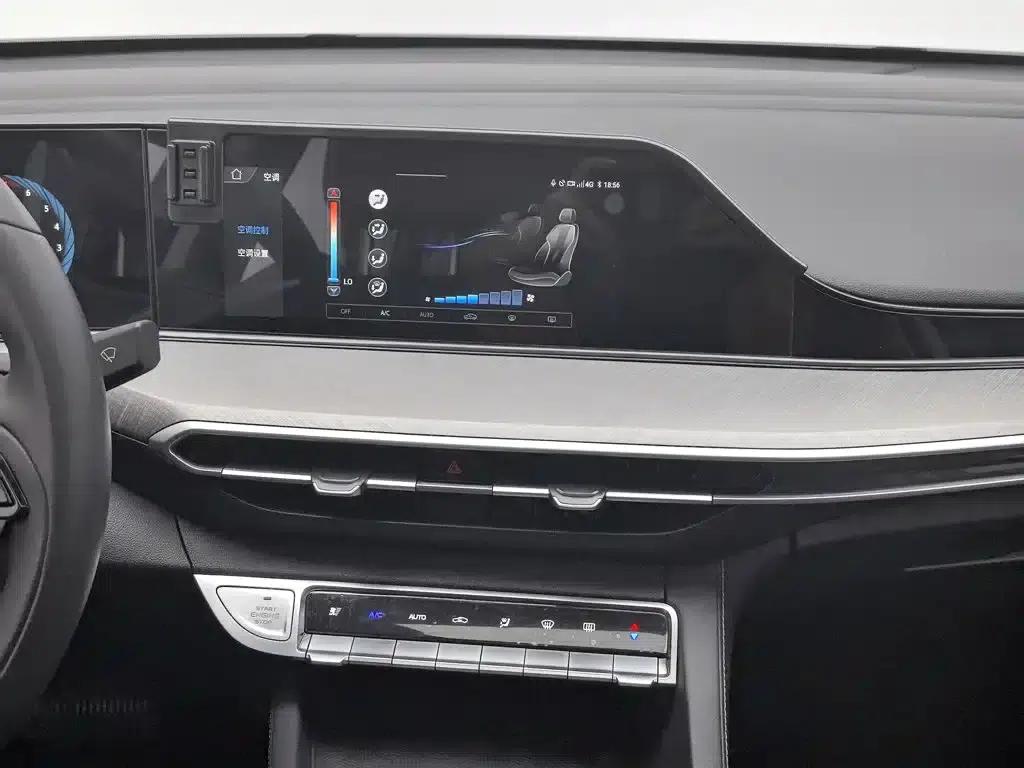 Changan Eado 2022 PLUS Blue Whale NE 1.4T GDI DCT Premium Edition — миниатюра 12