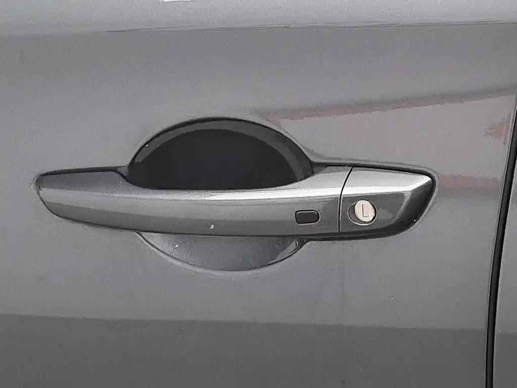 Changan Eado 2022 PLUS Blue Whale NE 1.4T GDI DCT Premium Edition — миниатюра 18