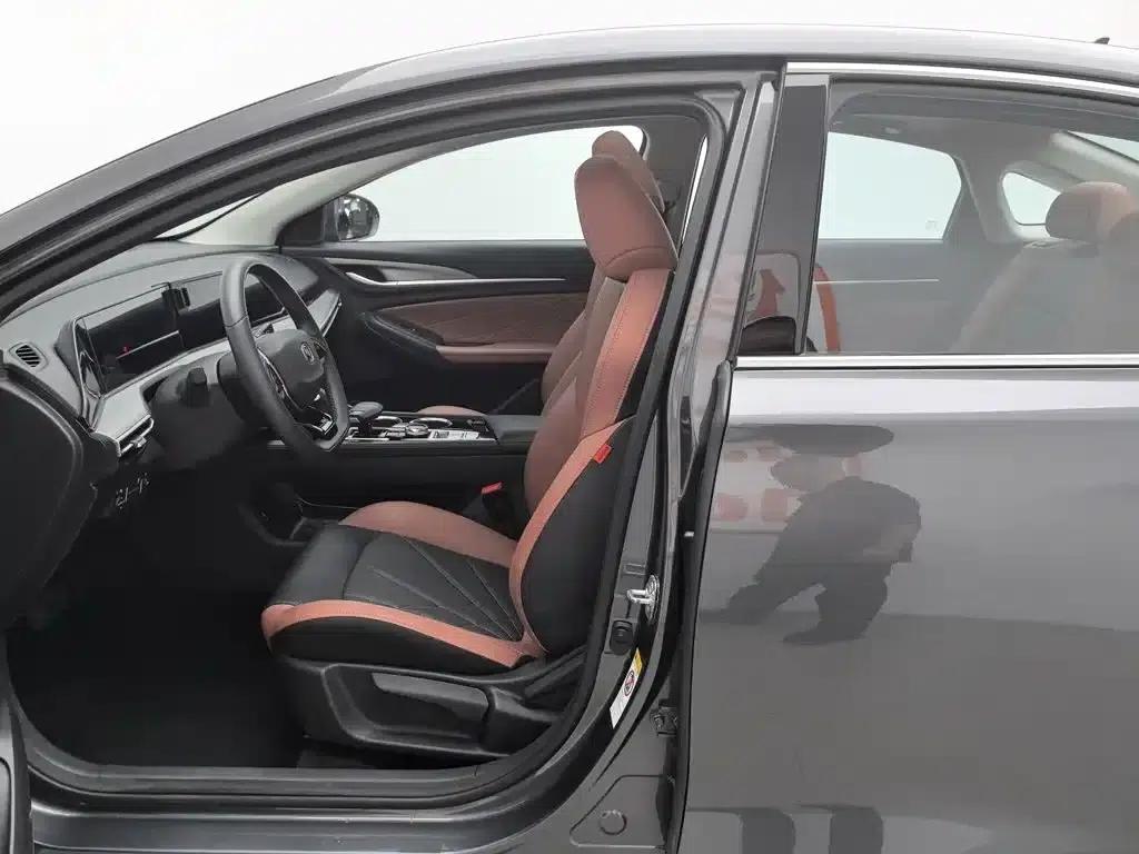 Changan Eado 2022 PLUS Blue Whale NE 1.4T GDI DCT Premium Edition — миниатюра 10