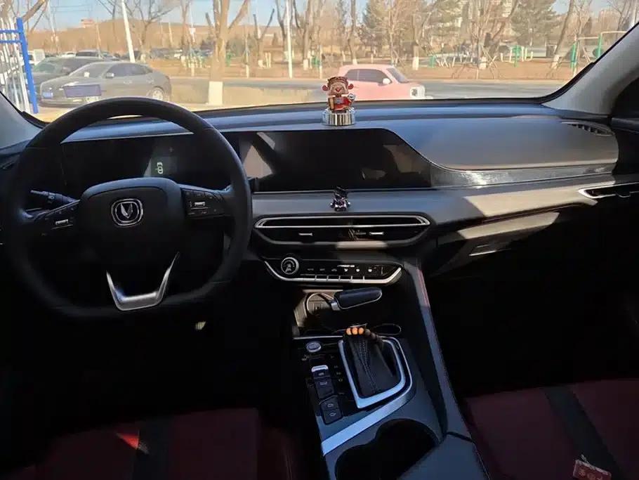 Changan Eado 2021 PLUS Blue Whale NE 1.4T GDI DCT Premium Edition — миниатюра 12